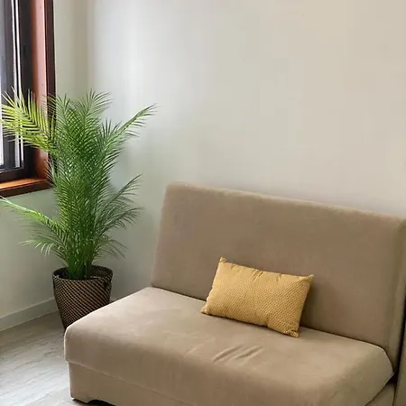 Center 1 Apartment *